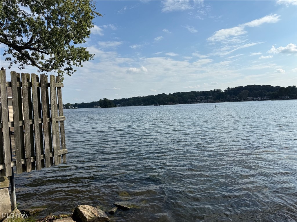 Lakeshore Hlnds - Residential