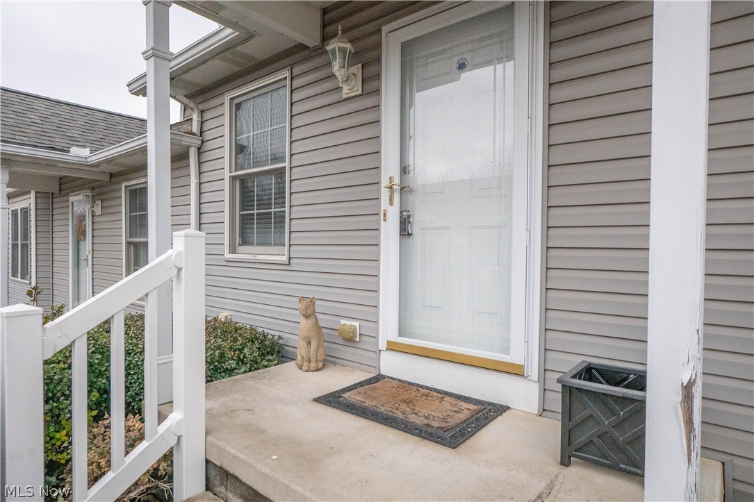 Lake Hollow Condo - Residential