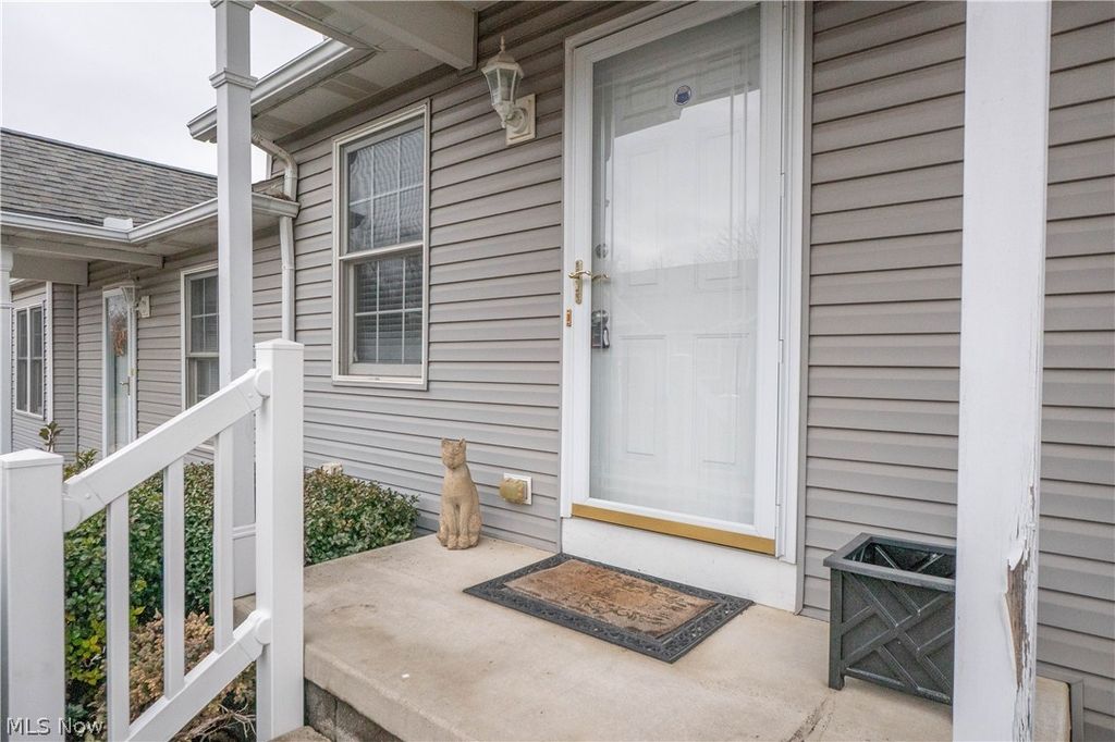 Photo of 3301 Sumser Street NW, North Canton, OH 44720 (MLS # 5198361)