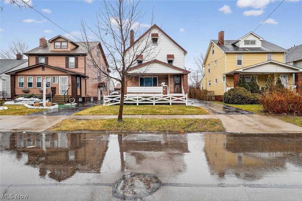 Photo of 4017 E 144th Street, Cleveland, OH 44128 (MLS # 5191376)