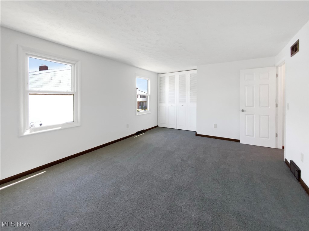 7451 Essex Drive, Mentor, Ohio image 5