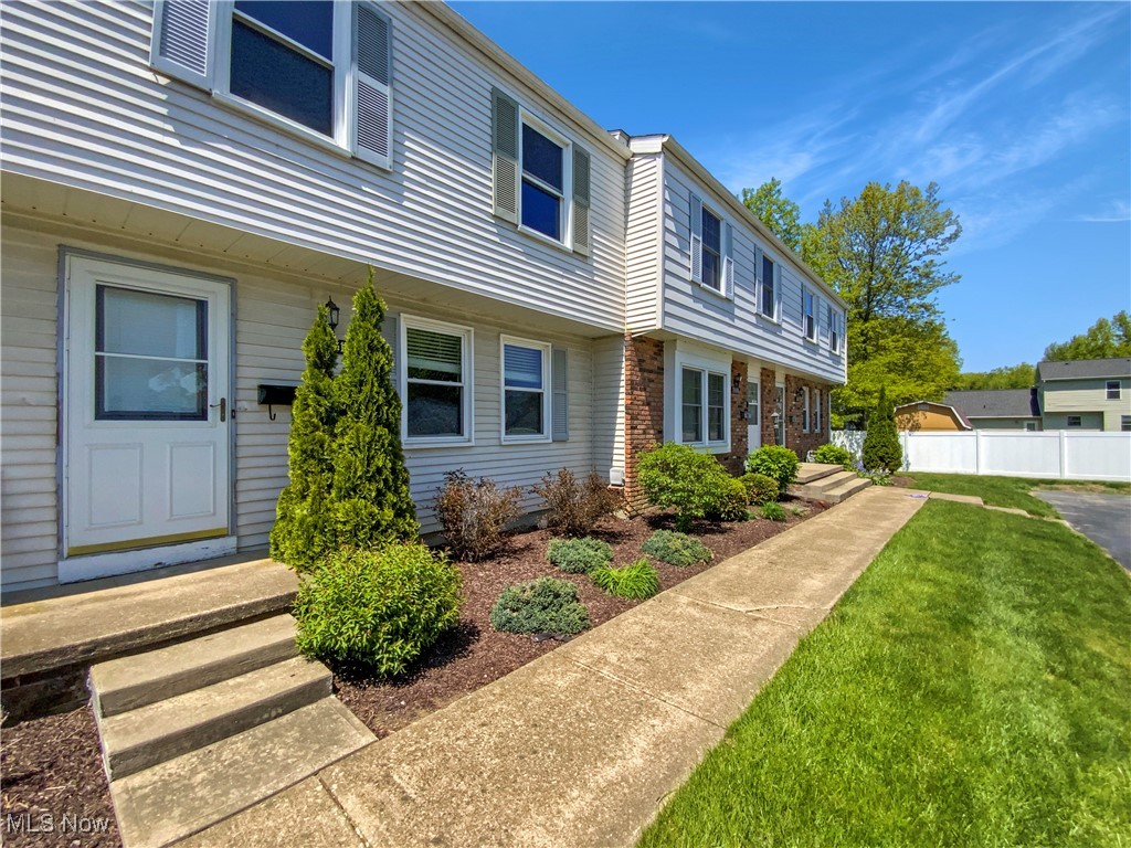 7451 Essex Drive, Mentor, Ohio image 1