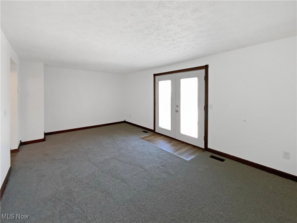 7451 Essex Drive, Mentor, Ohio image 3