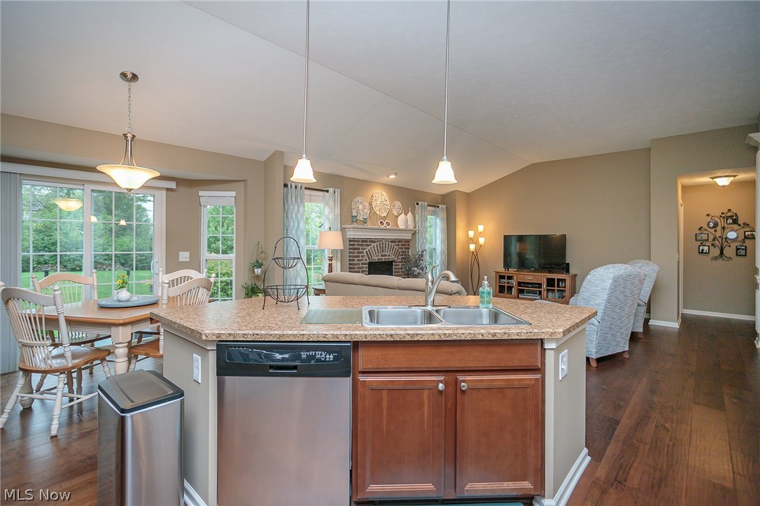 Oak Hollow - Residential