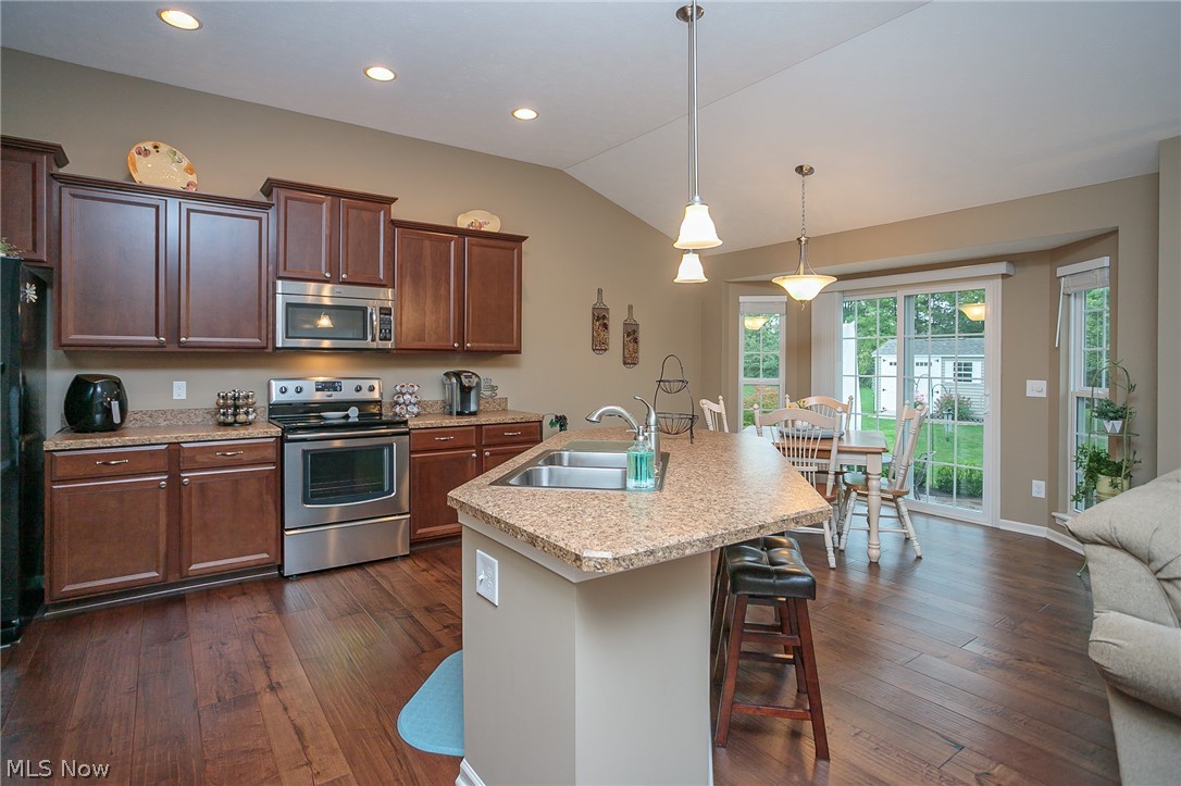 Oak Hollow - Residential