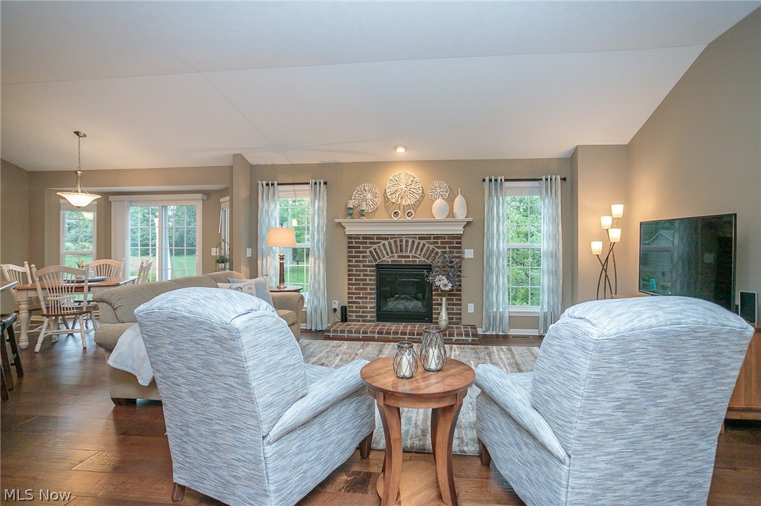 Oak Hollow - Residential