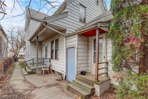 Triplex in Cleveland OH 3806 55th St 5.jpg