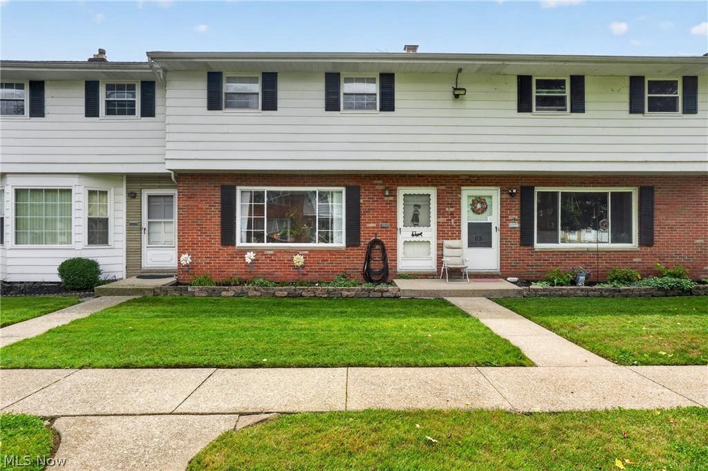 Photo of 27651 Lake Shore Boulevard #C4, Euclid, OH 44132 (MLS # 5224530)