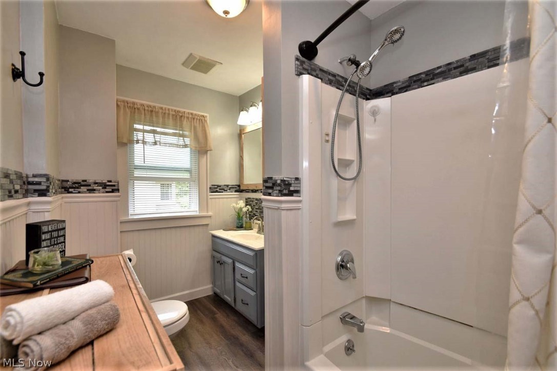 Berwald Stewart Cos Shaker Lake - Residential