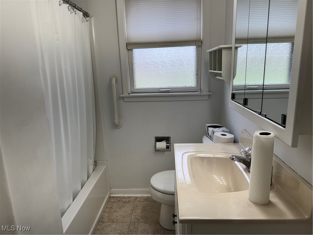 139 Durst Drive, Warren, Ohio image 16