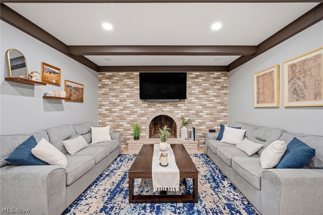 Floyd Clement 01 - Residential