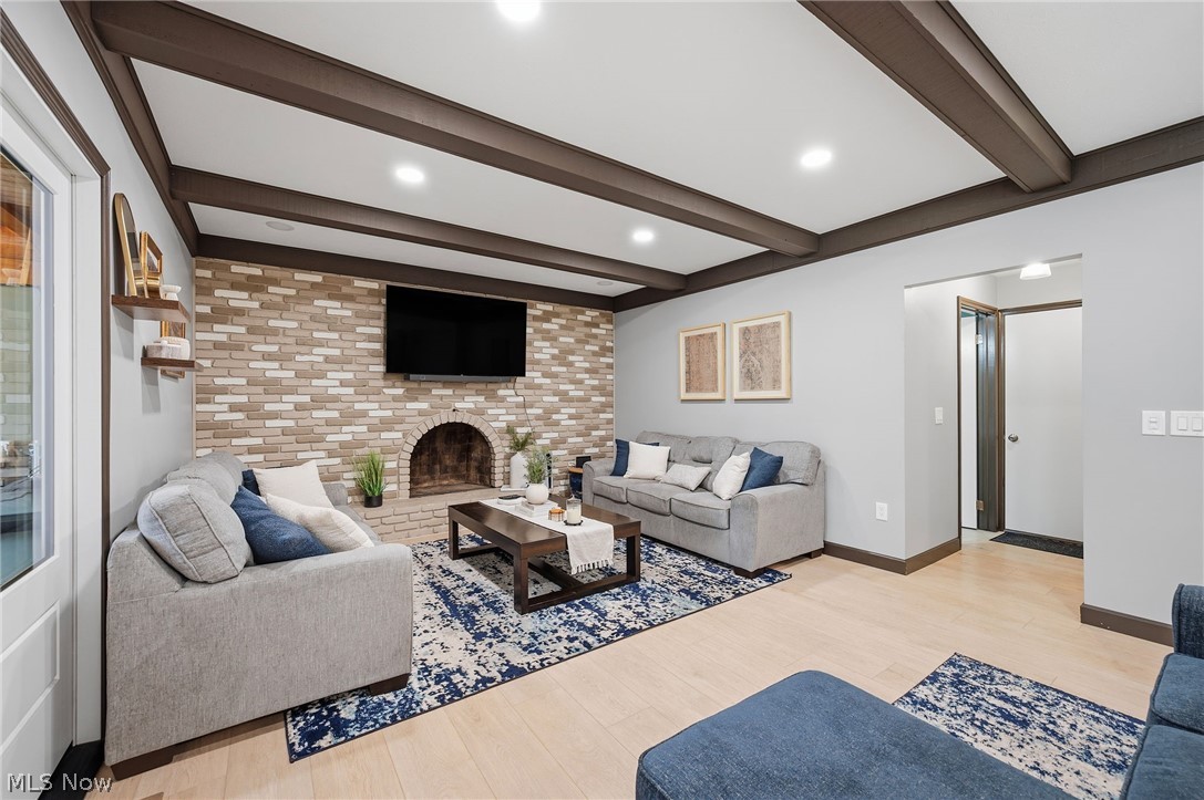 Floyd Clement 01 - Residential
