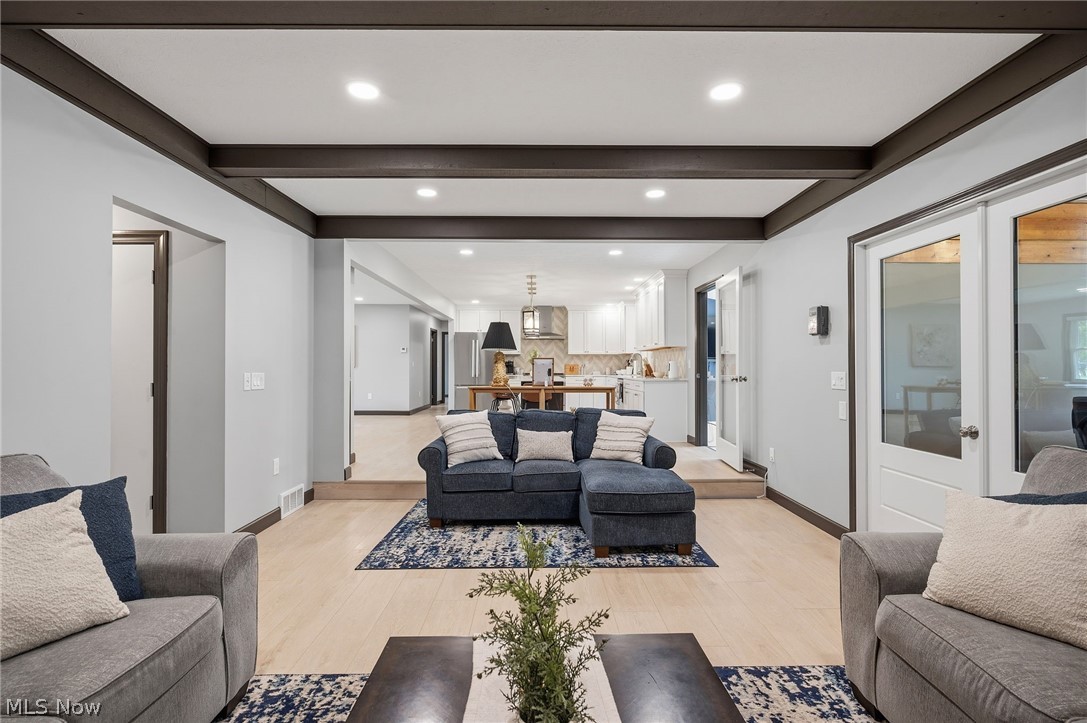 Floyd Clement 01 - Residential