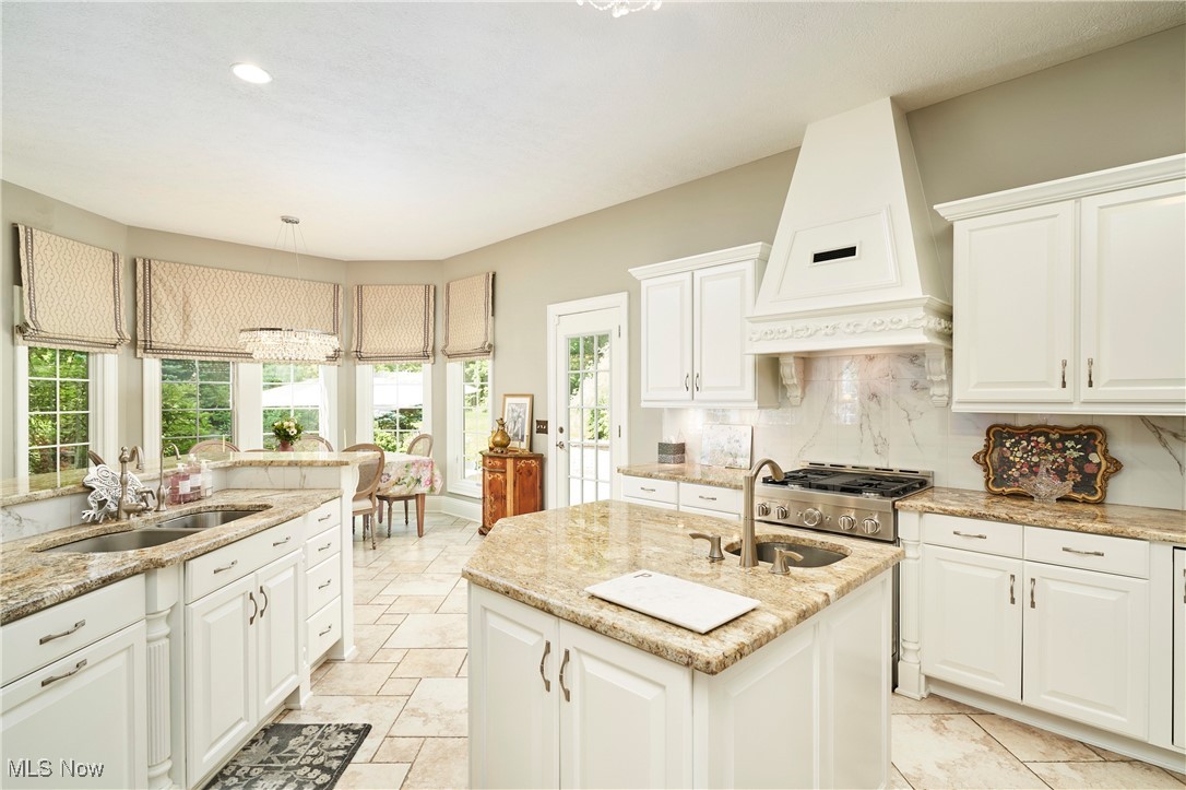 Bath, Ohio 44333, United States, 5 Bedrooms Bedrooms, ,6 BathroomsBathrooms,Residential,Contingent,146886