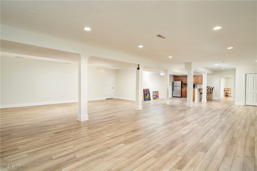 Bath, Ohio 44333, United States, 5 Bedrooms Bedrooms, ,6 BathroomsBathrooms,Residential,Contingent,146886