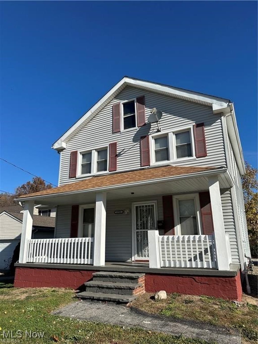 Photo of 1733 Robindale Street #UP, Wickliffe, OH 44092 (MLS # 5177354)