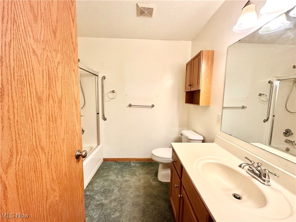 224 Natale Drive, Cortland, Ohio image 21