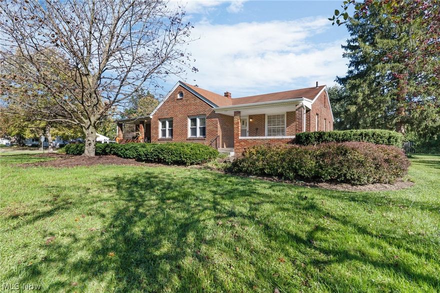 An Investors Dream! Brick Ranch Duplex in the Howland School District. 100% Occupied, with a Gross Annual Income of $15,000. Separate utilities, all paid by tenants! Large corner lot, concrete patios in the back, covered porches in the front. First floor of each unit houses 2 bedrooms, a full bath (713 full bath remodel), eat-in kitchen, and large living room. Partially finished basement (rec room & kitchen) equipped with sink, dishwasher, and plentiful cabinet and counter space. Both units have a secondary bathroom and in-unit laundry in the basement as well. 2 car detached garage with door openers, one space per unit! Schedule your showing now and be on your way to passive cashflow! 24 hours minimum notice to show!