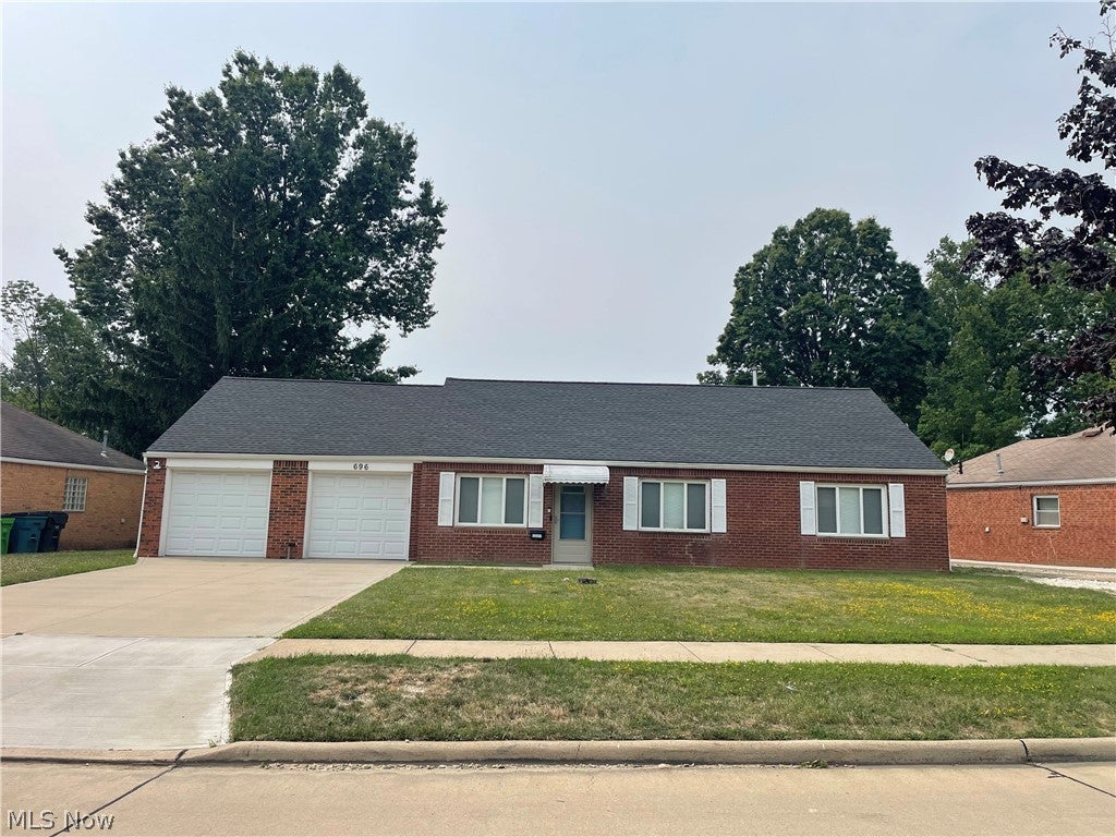 696 Walnut Drive