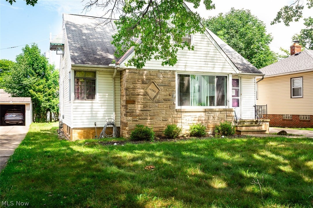 10252 Greenheath Drive