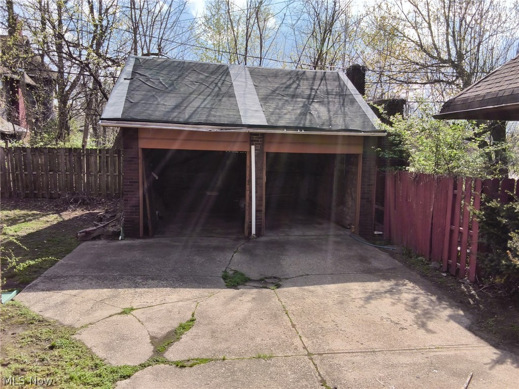 Alva B Jones - Residential