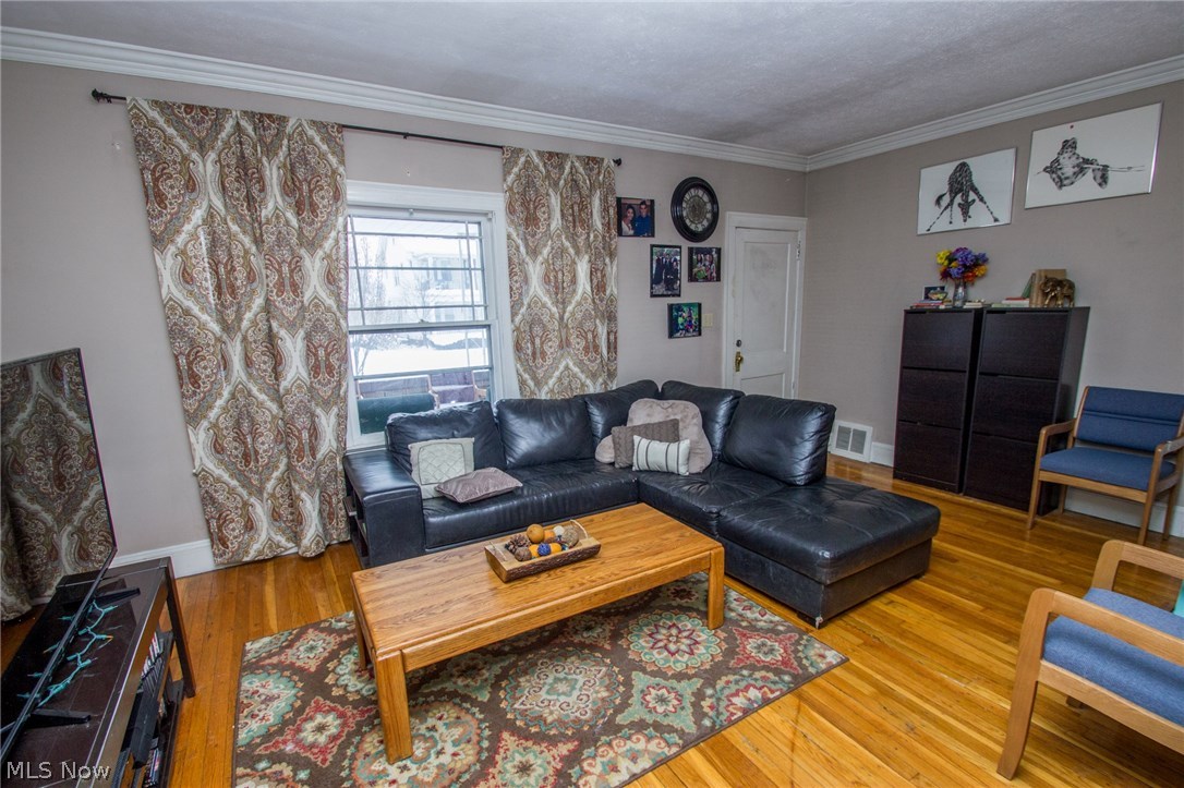 E G Gilbert 01 - Residential Income