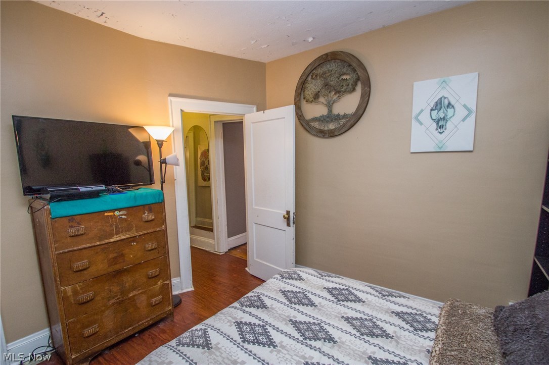 E G Gilbert 01 - Residential Income