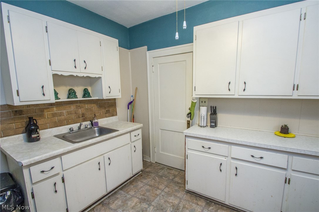 E G Gilbert 01 - Residential Income