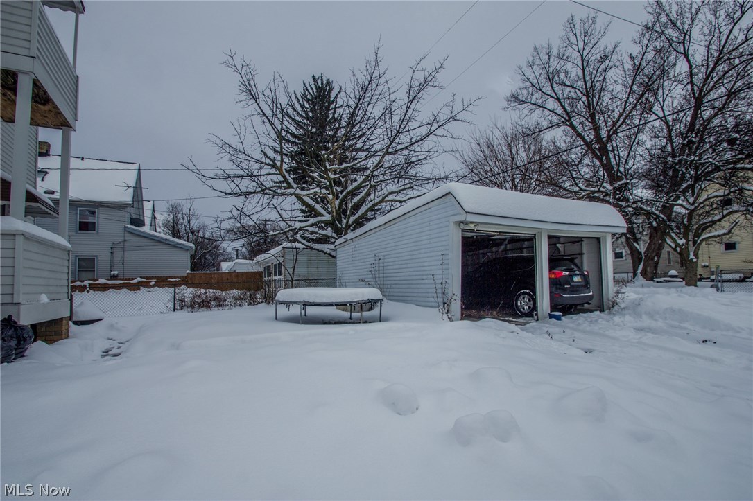 E G Gilbert 01 - Residential Income