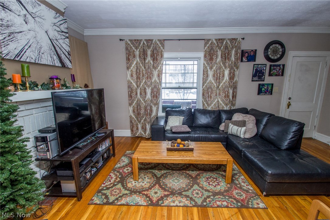 E G Gilbert 01 - Residential Income