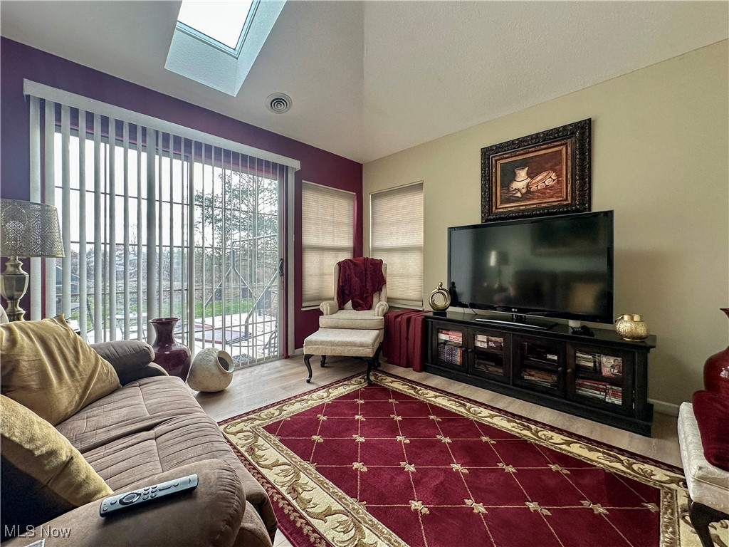 Spring Run Condo - Residential