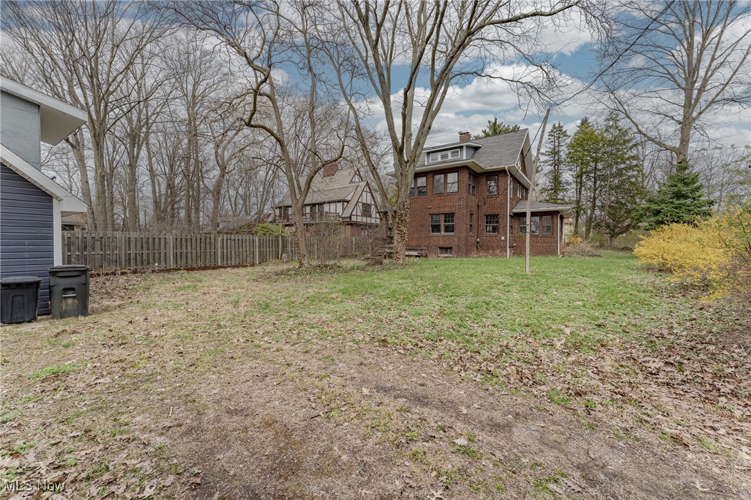 2094 Lamberton Road, Cleveland Heights, Ohio image 3