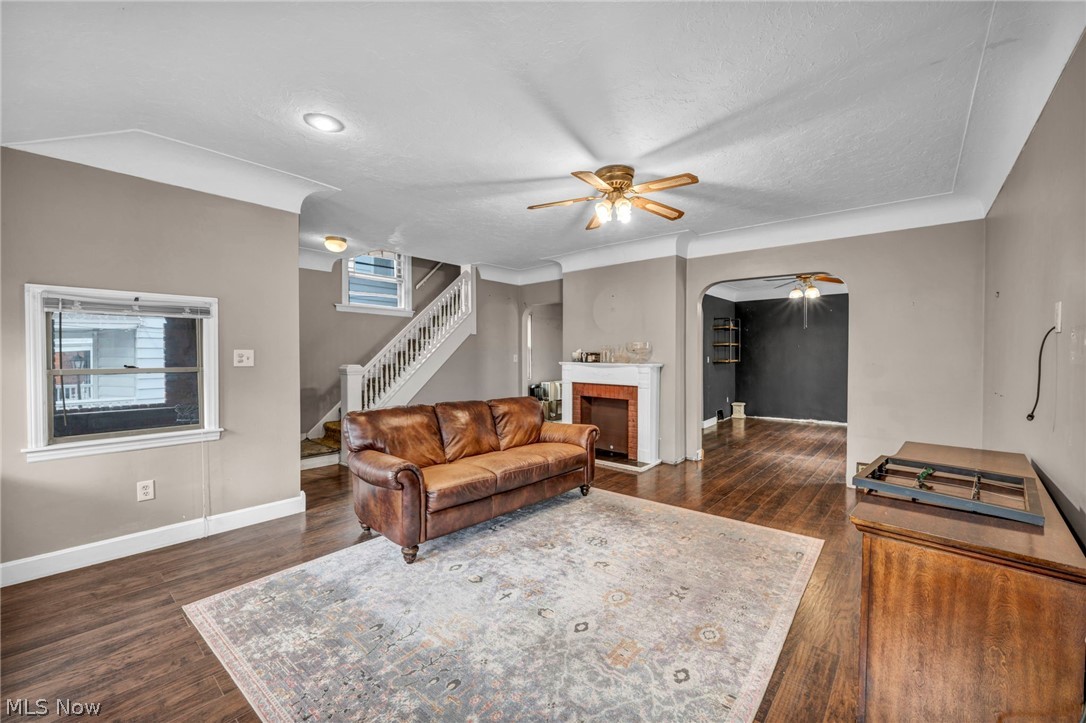 T Spencer Knights Allotment - Residential Income