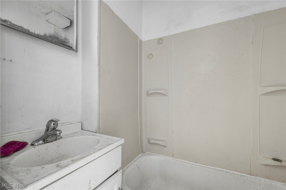 T Spencer Knights Allotment - Residential Income