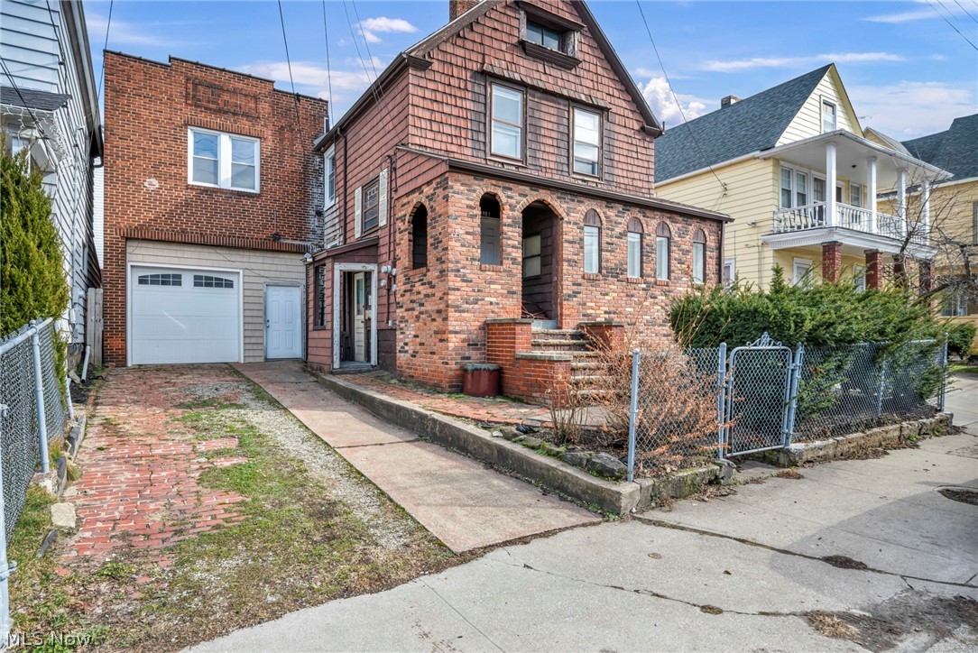 T Spencer Knights Allotment - Residential Income