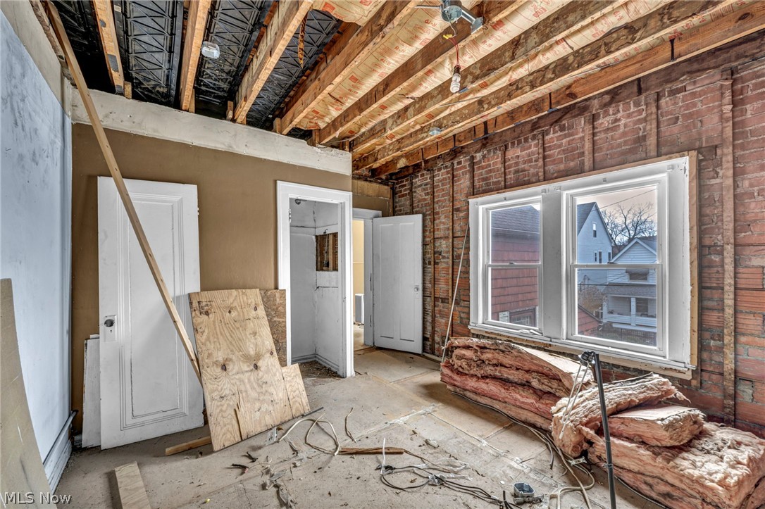 T Spencer Knights Allotment - Residential Income