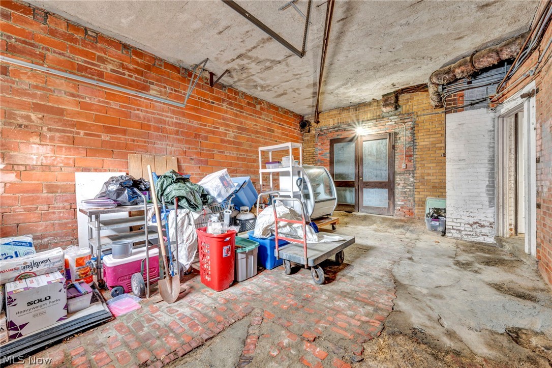 T Spencer Knights Allotment - Residential Income