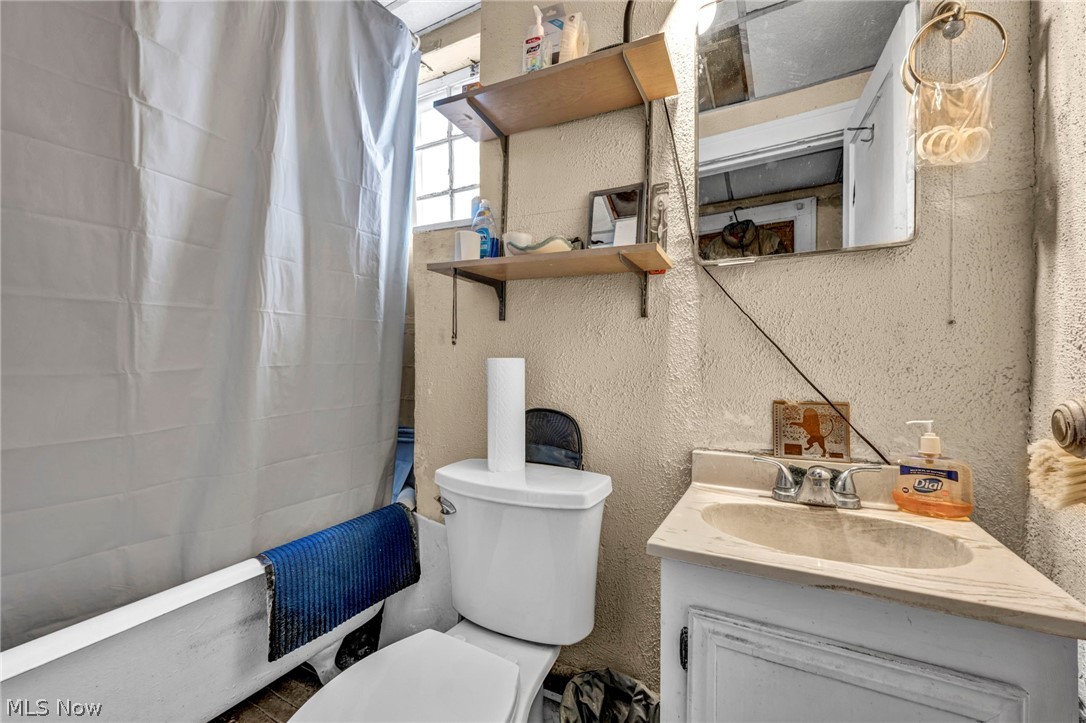 T Spencer Knights Allotment - Residential Income