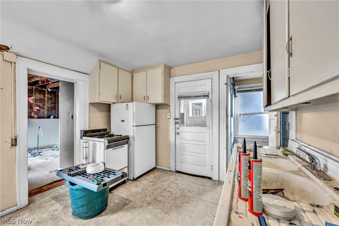 T Spencer Knights Allotment - Residential Income