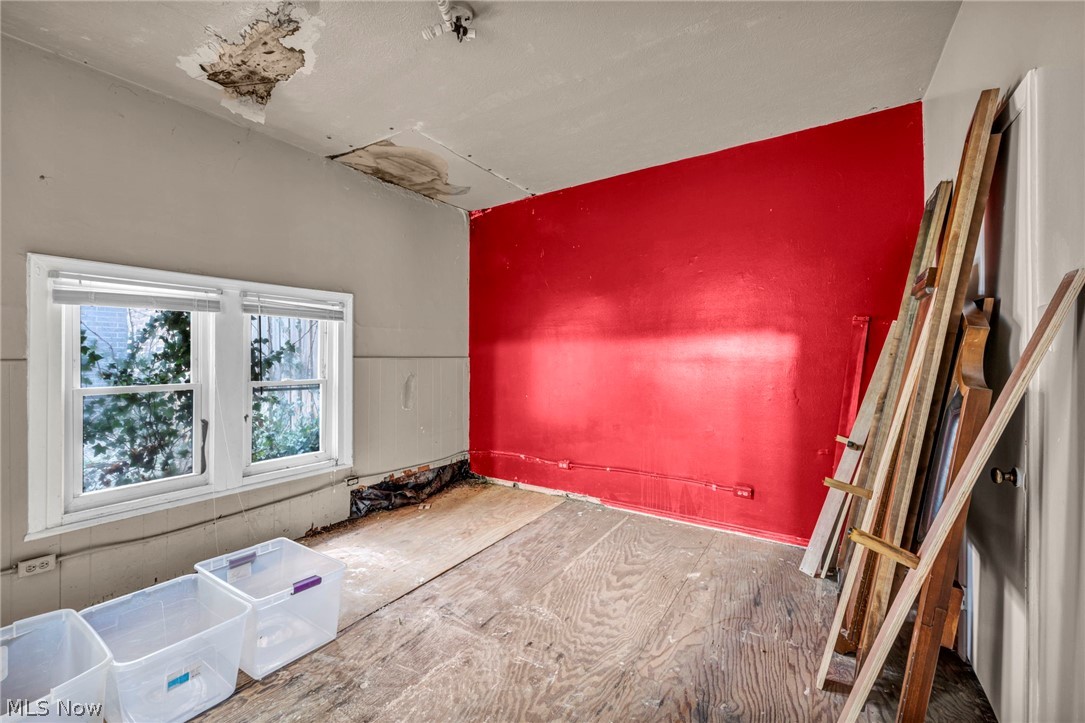 T Spencer Knights Allotment - Residential Income