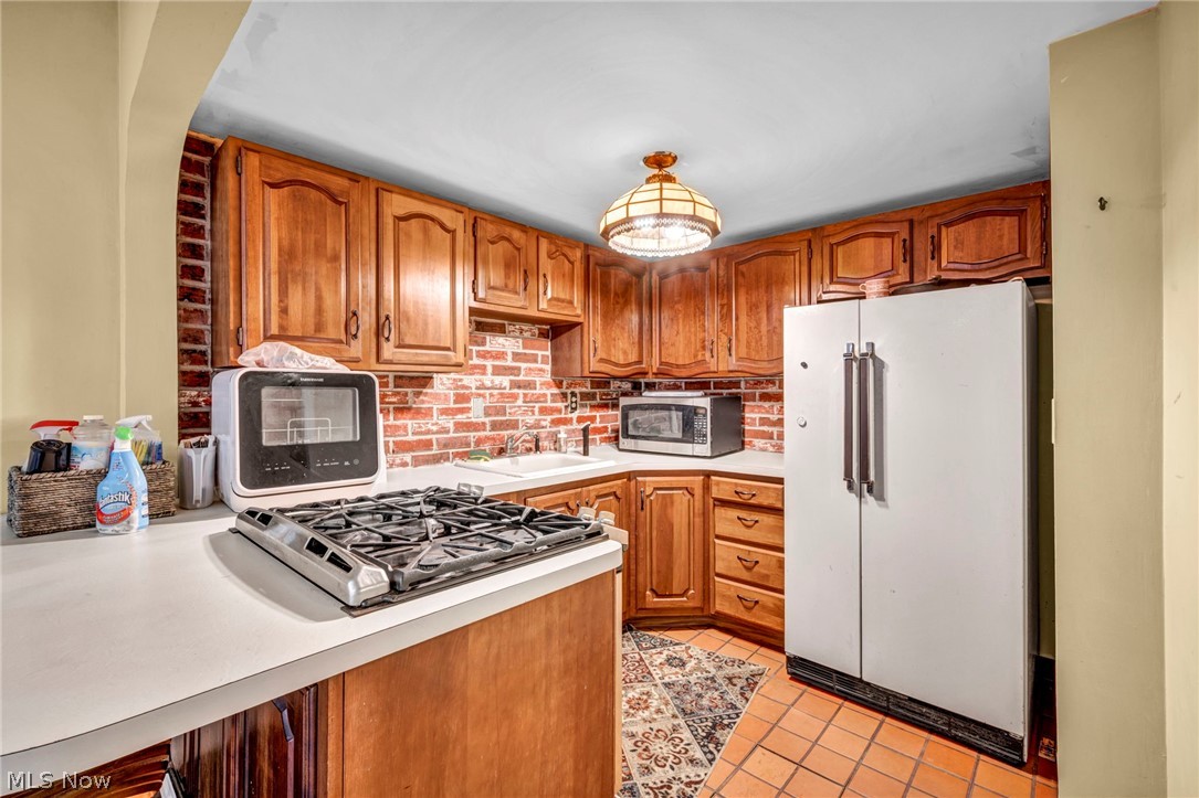 T Spencer Knights Allotment - Residential Income