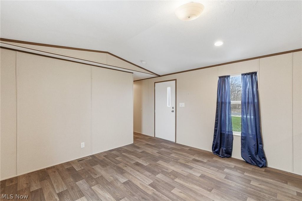 Photo of 2201 Marion Melmore Road, Bucyrus, OH 44820 (MLS # 5194108)