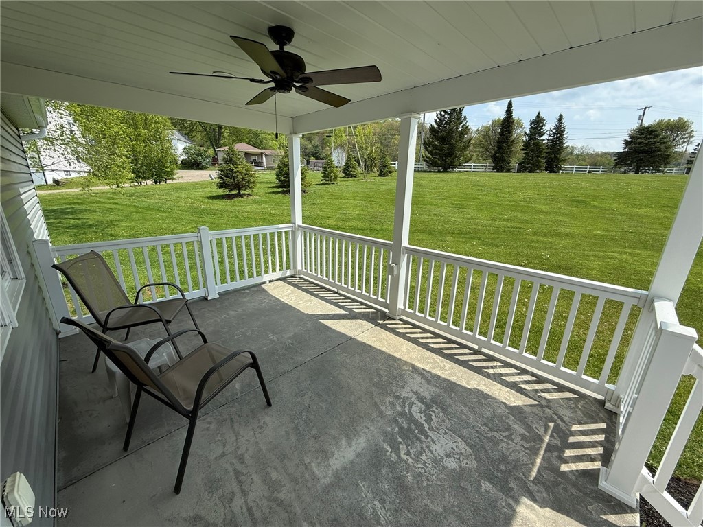 222 Polaris Drive, Dover, Ohio image 37