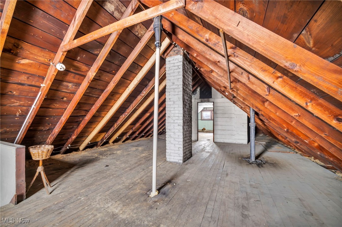 Shaker Overlook 05 - Residential Income