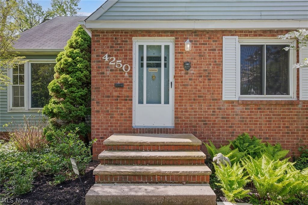 Photo of 4250 Eastway Road, South Euclid, OH 44121 (MLS # 5210772)