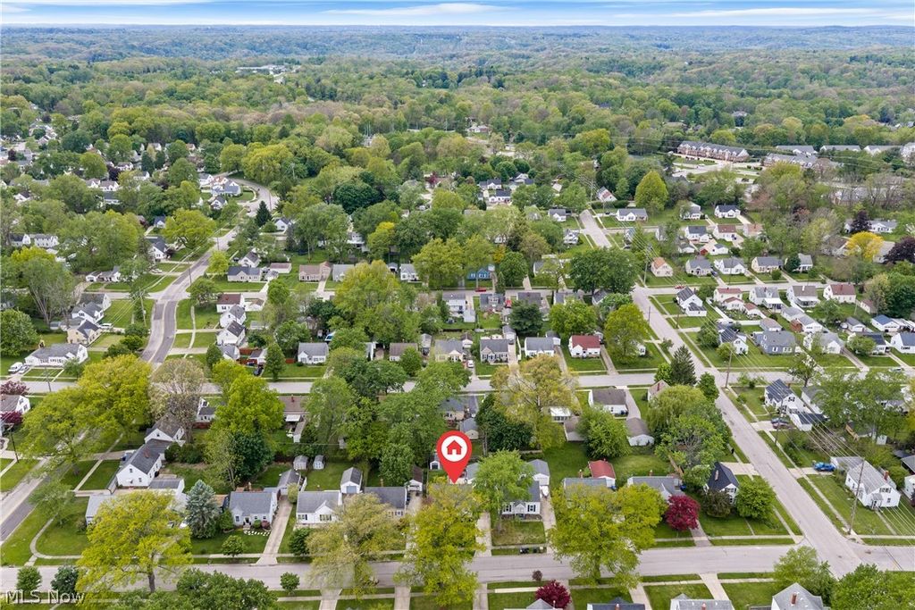 Photo of 2536 23rd Street, Cuyahoga Falls, OH 44223 (MLS # 5210060)
