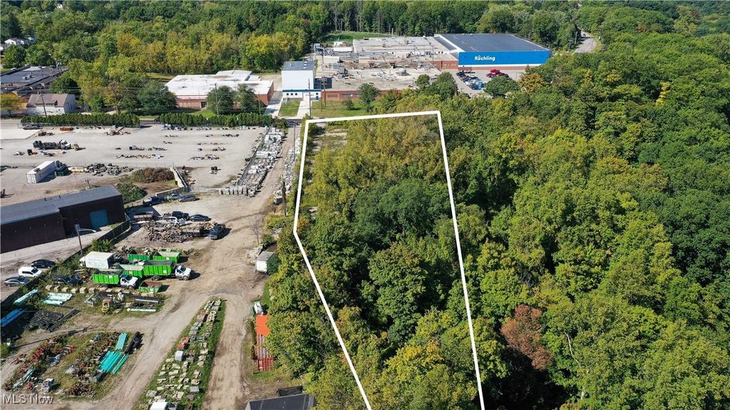 Photo of 4188 Glenridge Road, Cleveland, OH 44121 (MLS # 5167066)