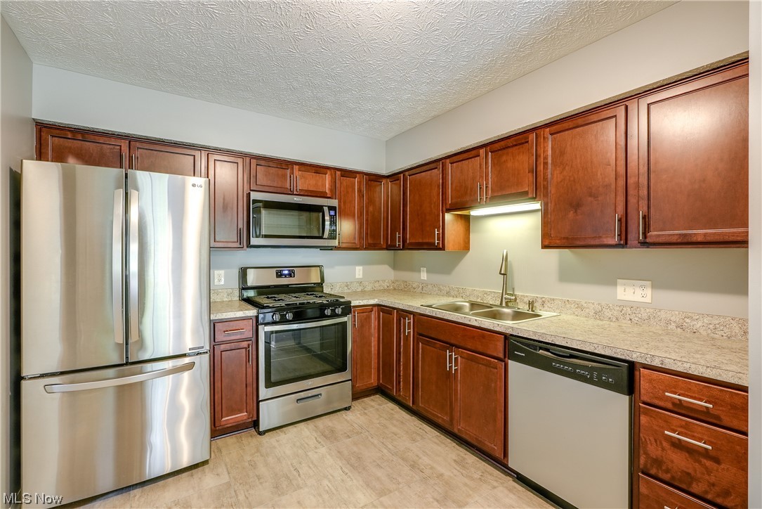 Portage Pointe - Residential