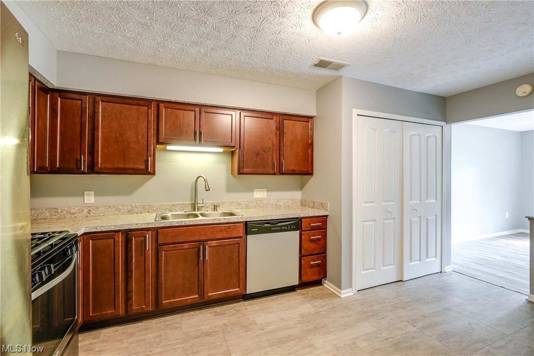 Portage Pointe - Residential