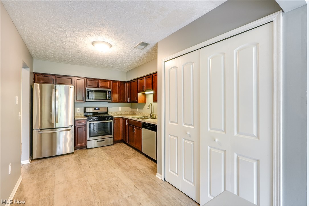 Portage Pointe - Residential